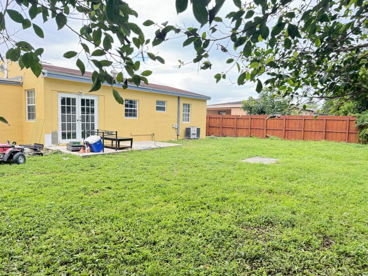 House for rent at 620 NW 186th St, Miami, FL 33169