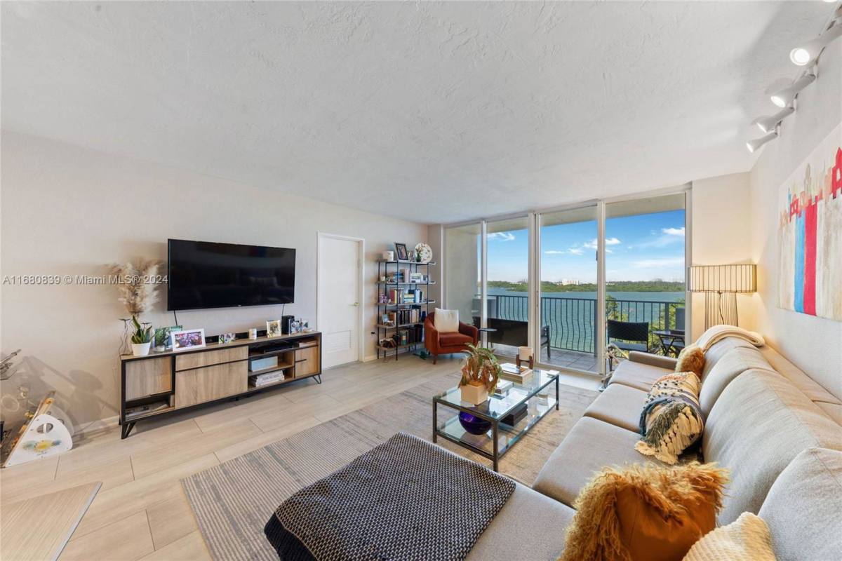 Apartment for rent at 10350 W Bay Harbor Dr, Miami Beach, FL 33154