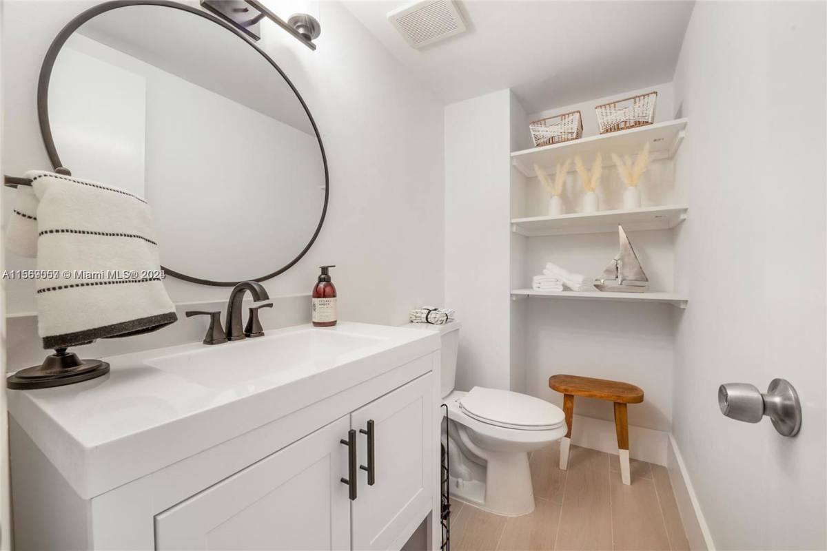 Townhouse for rent at 437 Santander Ave, Miami, FL 33134