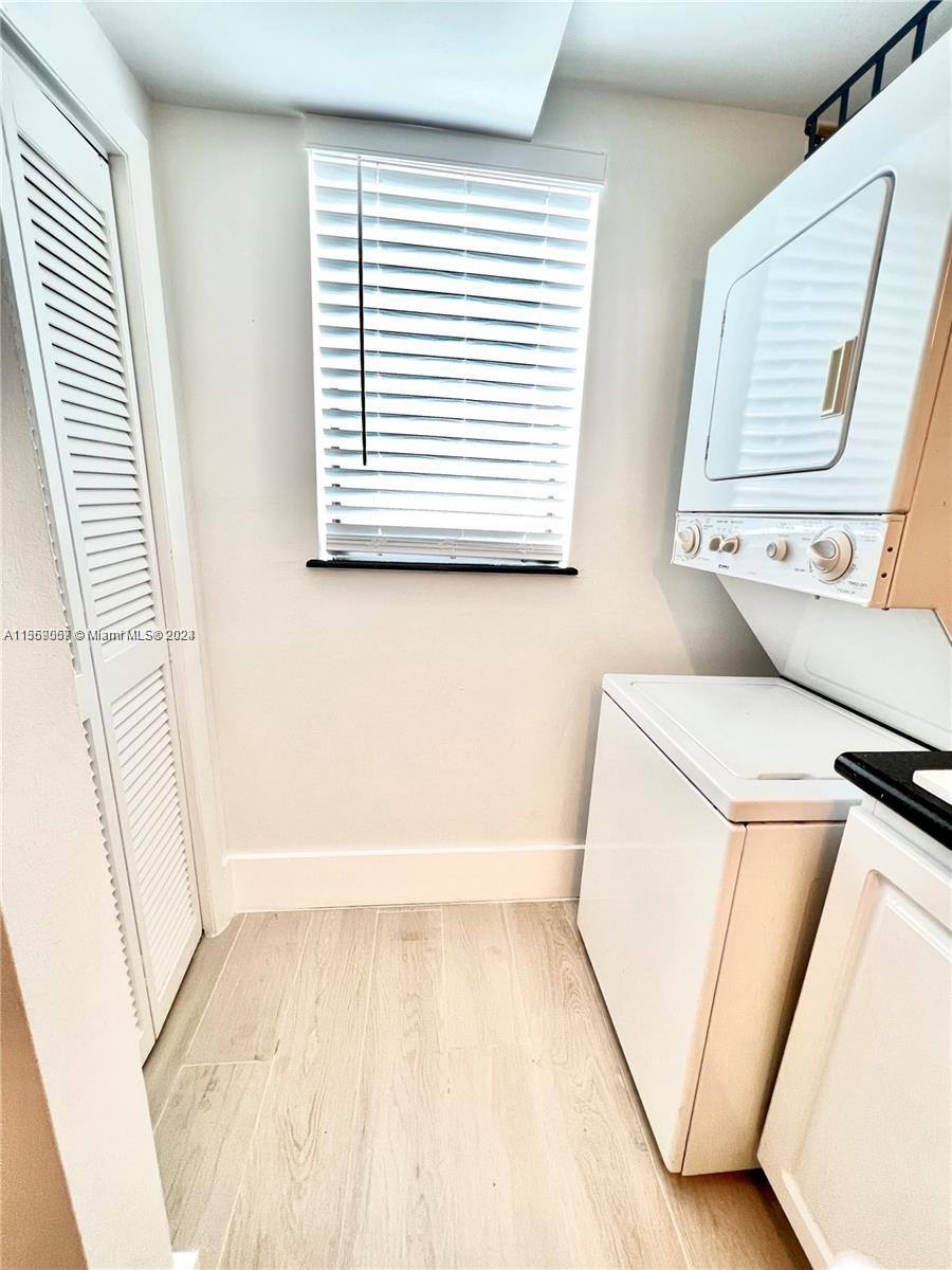 Townhouse for rent at 437 Santander Ave, Miami, FL 33134