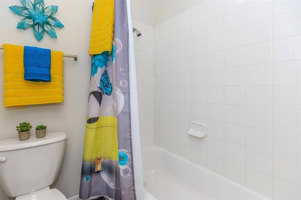 Apartment for rent at 5555 Holly View Dr #111, Houston, TX 77091