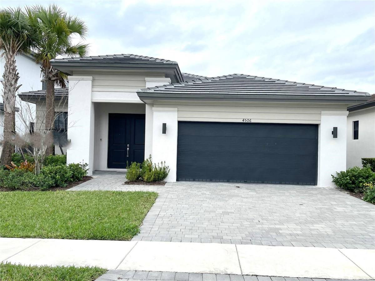 Condo for rent at 4506 SW 174th Ave, Hollywood, FL 33029