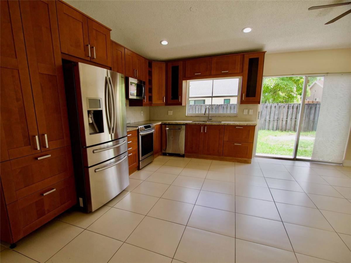 House for rent at 9471 NW 52nd St, Fort Lauderdale, FL 33351