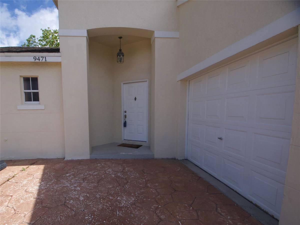House for rent at 9471 NW 52nd St, Fort Lauderdale, FL 33351