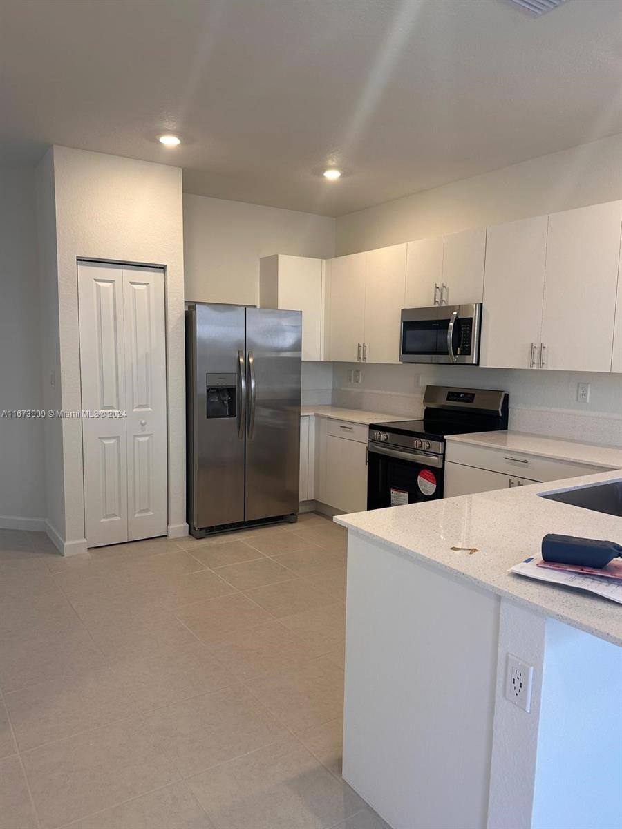 Townhouse for rent at 23022 SW 130th Ave, Miami, FL 33170