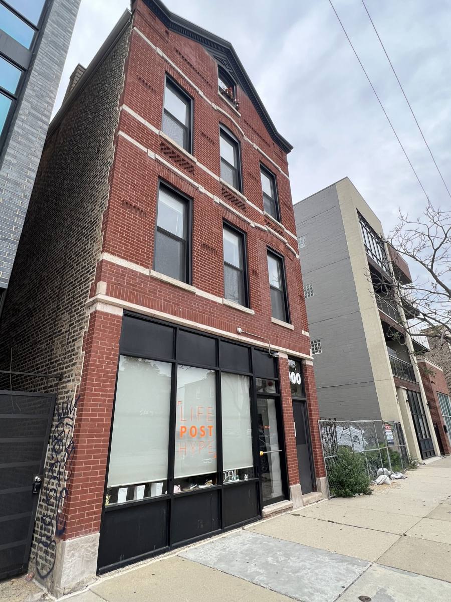 Apartment for rent at 900 N Ashland Ave #3, Chicago, IL 60622