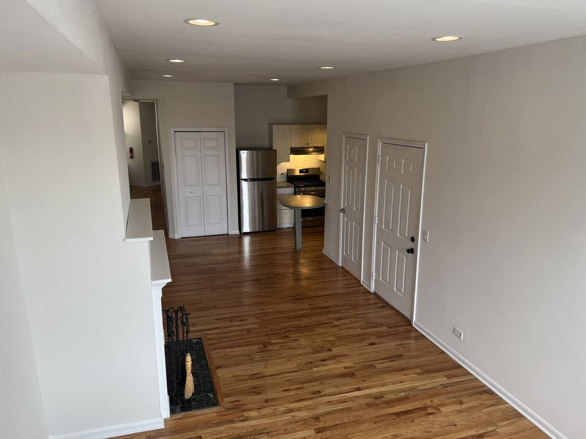 Apartment for rent at 900 N Ashland Ave #3, Chicago, IL 60622