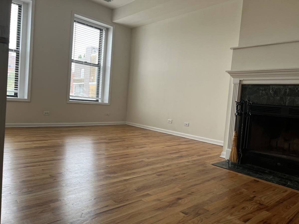 Apartment for rent at 900 N Ashland Ave #3, Chicago, IL 60622