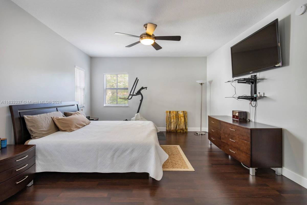 Condo for rent at 118 Zamora Ave, Miami, FL 33134