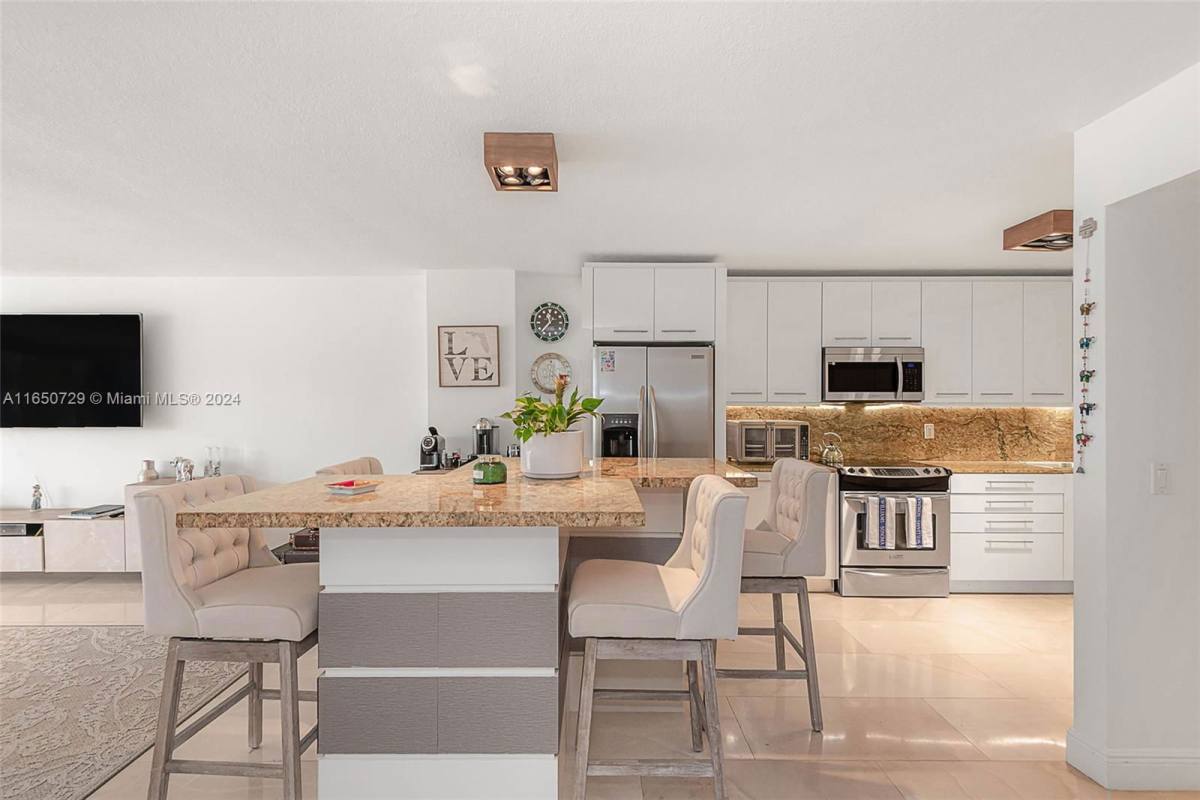 Apartment for rent at 6423 Collins Ave #309, Miami Beach, FL 33141