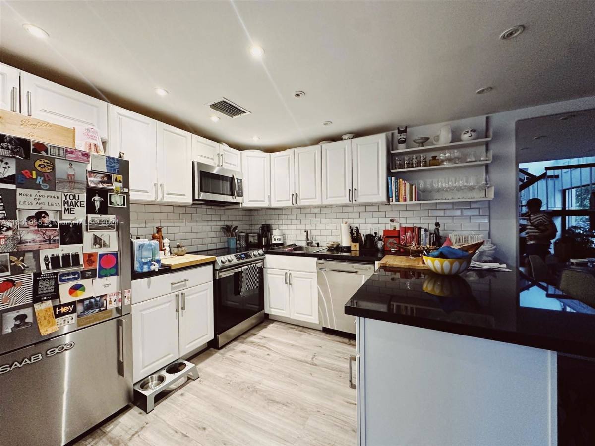 Townhouse for rent at 2420 Brickell Ave, Miami, FL 33129