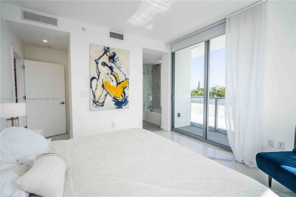 8425 Crespi Blvd, Miami Beach, FL 33141 - Apartment For Rent - Image 9