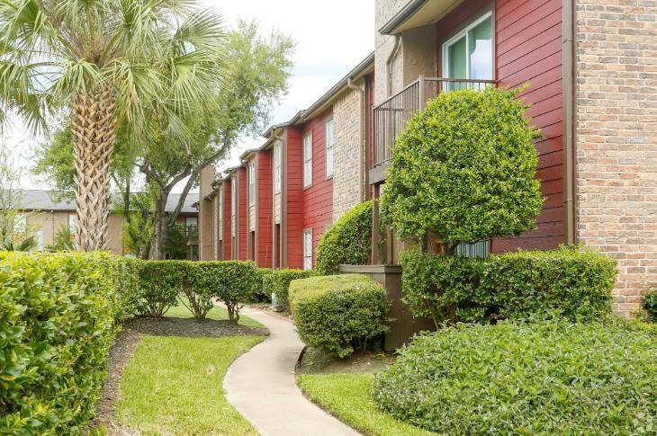 Apartment for rent at 2400 S Loop W #1617, Houston, TX 77054