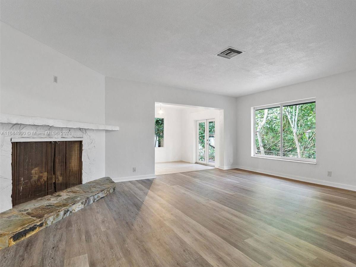 House for rent at 11000 NE 9th Ave, Miami, FL 33161
