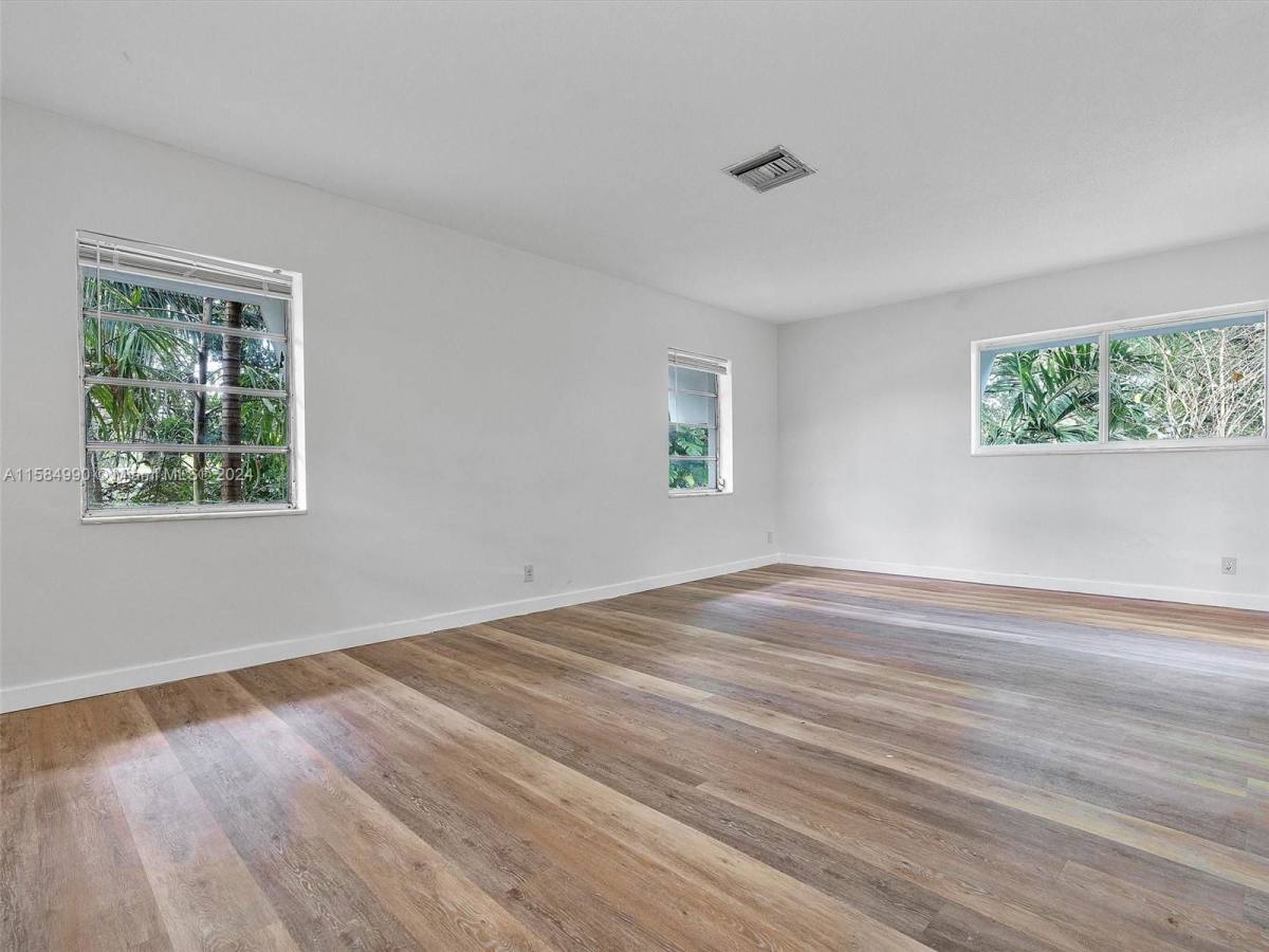 House for rent at 11000 NE 9th Ave, Miami, FL 33161