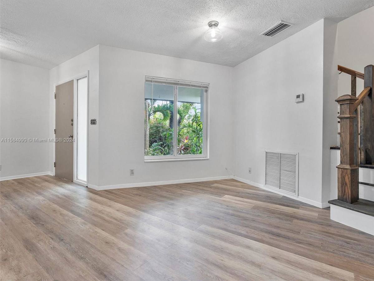 House for rent at 11000 NE 9th Ave, Miami, FL 33161