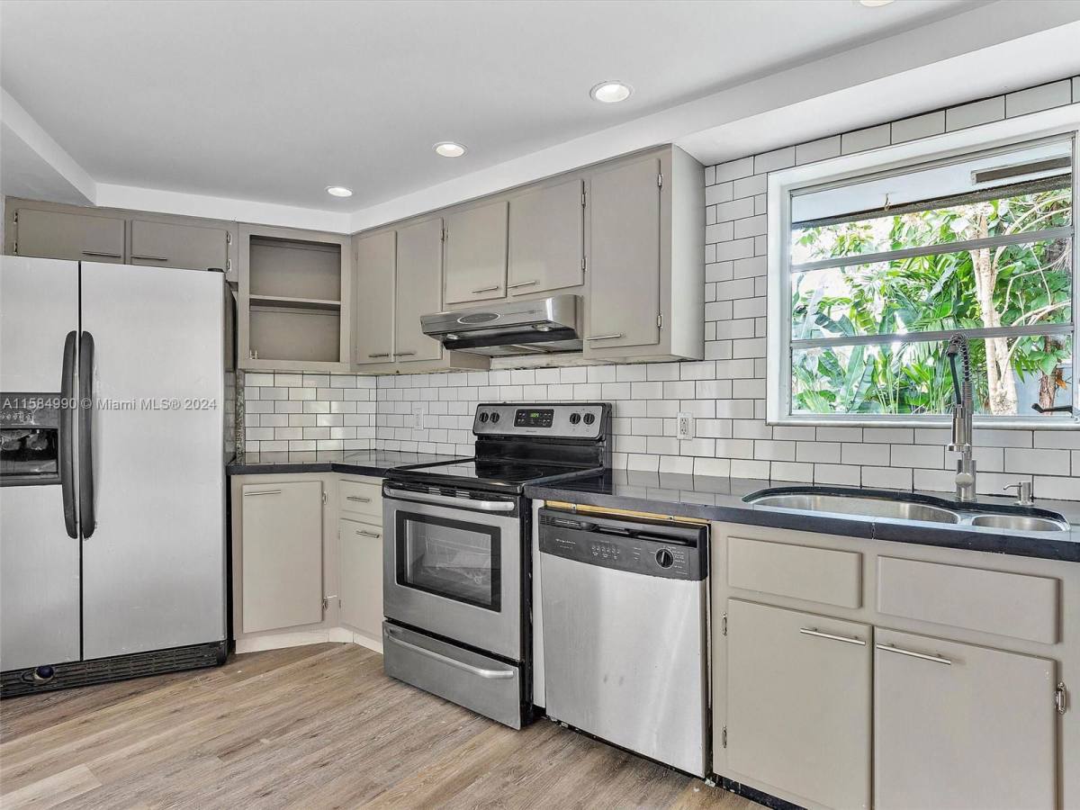 House for rent at 11000 NE 9th Ave, Miami, FL 33161