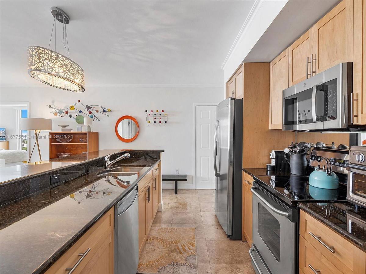 Condo for rent at 10350 W Bay Harbor Dr, Miami Beach, FL 33154