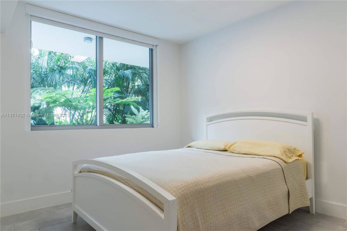 Apartment for rent at 6620 Indian Creek Dr, Miami Beach, FL 33141
