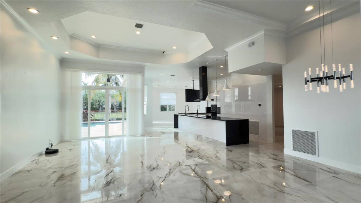 House for rent at 3763 Oak Ridge Circle, Fort Lauderdale, FL 33331
