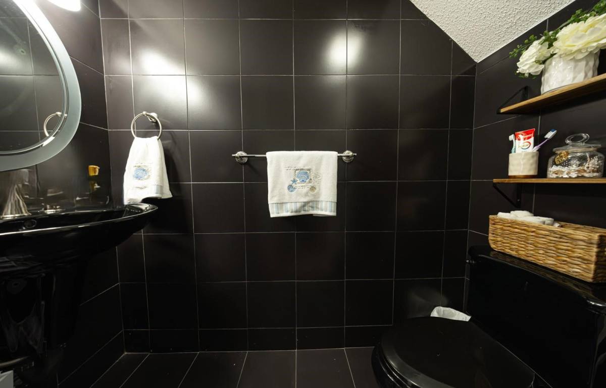 House for rent at 8250 NW 192nd Terrace, Hialeah, FL 33015