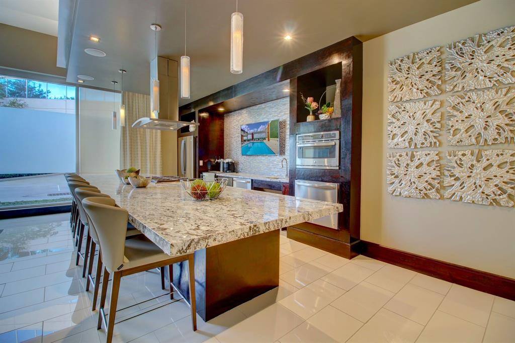 Condo for rent at 9870 Gaylord Dr #714, Houston, TX 77024