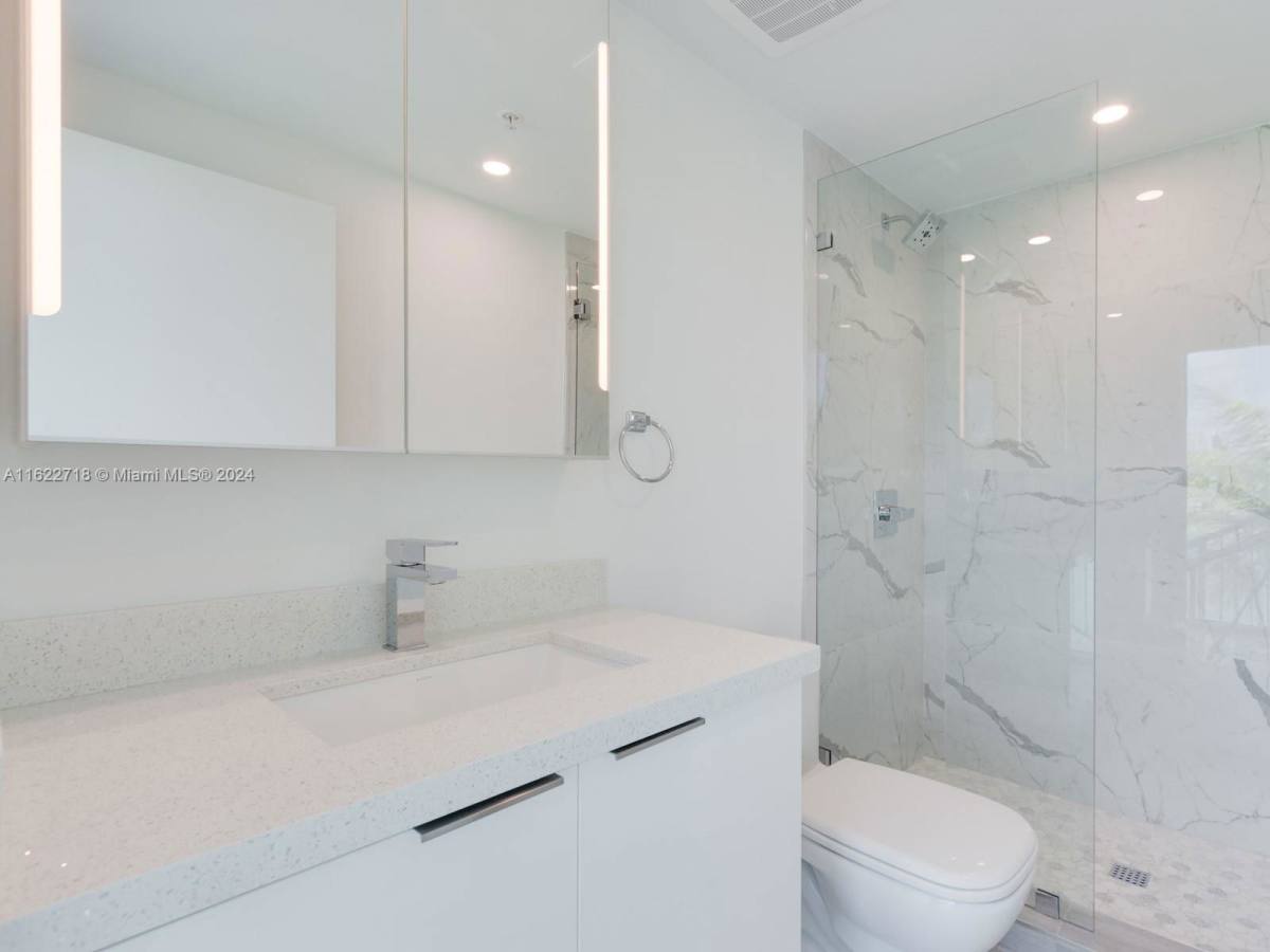 Apartment for rent at 8425 Crespi Blvd, Miami Beach, FL 33141