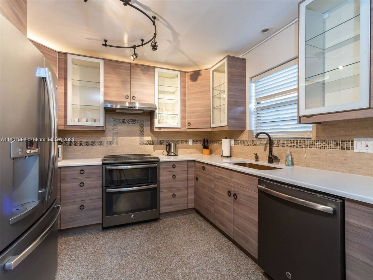 House for rent at 1507 Garfield St, Hollywood, FL 33020