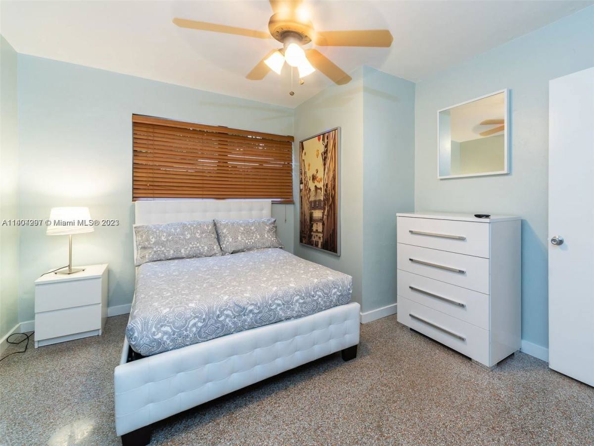 House for rent at 1507 Garfield St, Hollywood, FL 33020