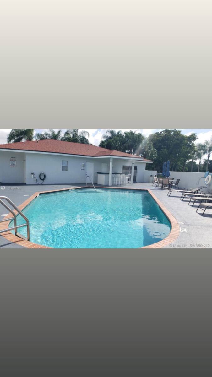 House for rent at 6760 N Pine Island Rd, Fort Lauderdale, FL 33321