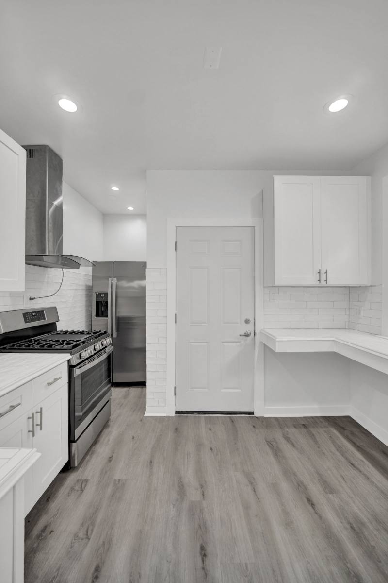 Apartment for rent at 3234 W Waveland Ave #2, Chicago, IL 60618
