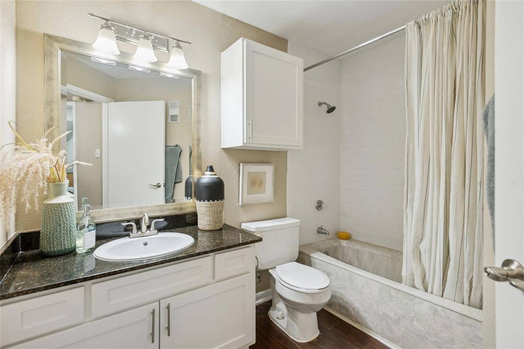 Apartment for rent at 7200 Almeda Rd #711, Houston, TX 77054