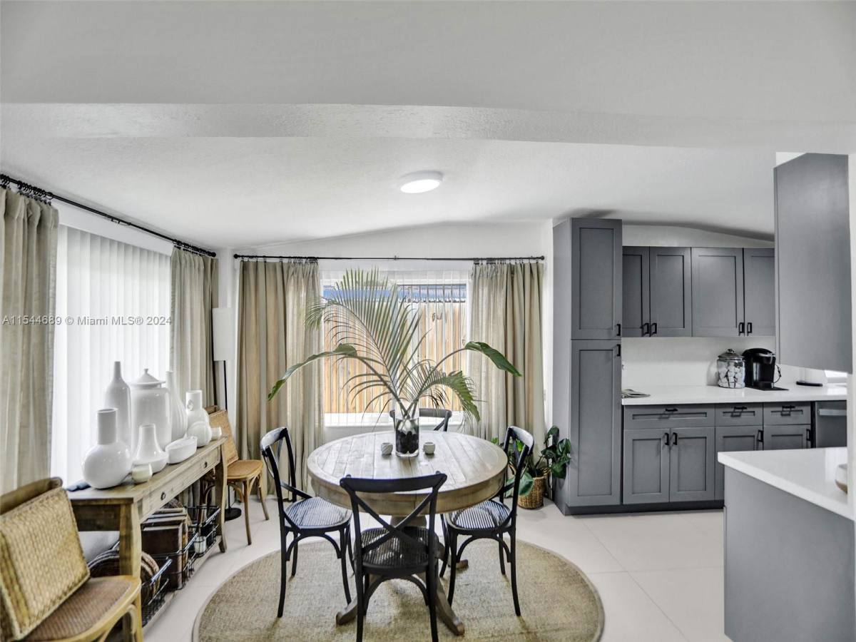 House for rent at 1820 NE 182nd St, Miami, FL 33162