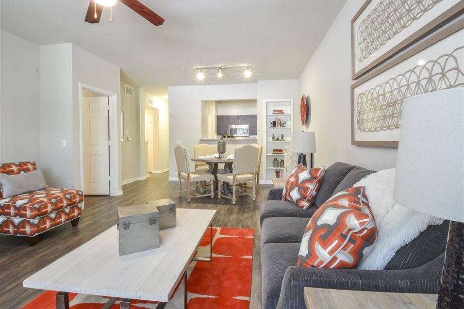Apartment for rent at 6301 Almeda Rd #617, Houston, TX 77021