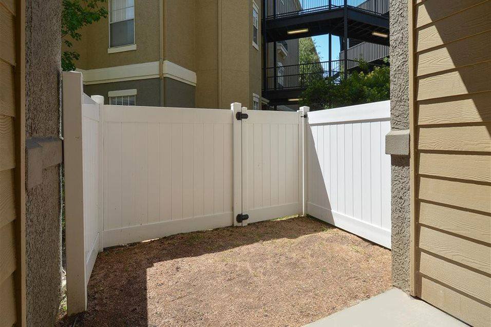 Apartment for rent at 6301 Almeda Rd #617, Houston, TX 77021