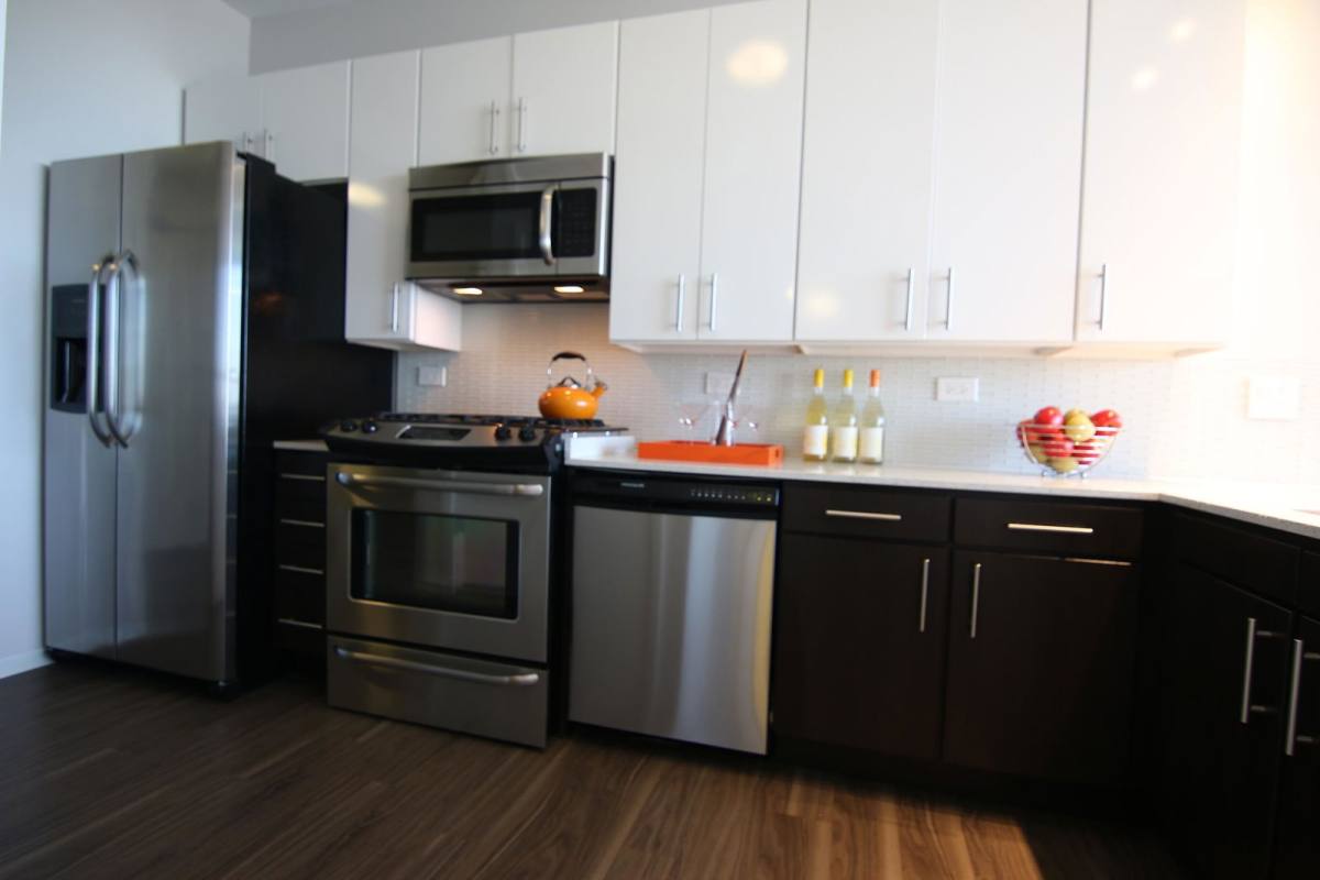 Apartment for rent at 886 W Adams St #709, Chicago, IL 60607
