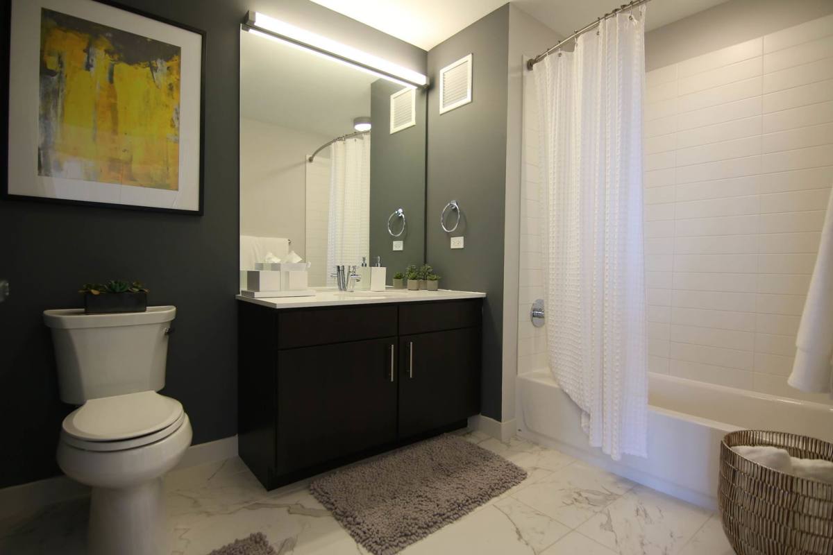 Apartment for rent at 886 W Adams St #709, Chicago, IL 60607
