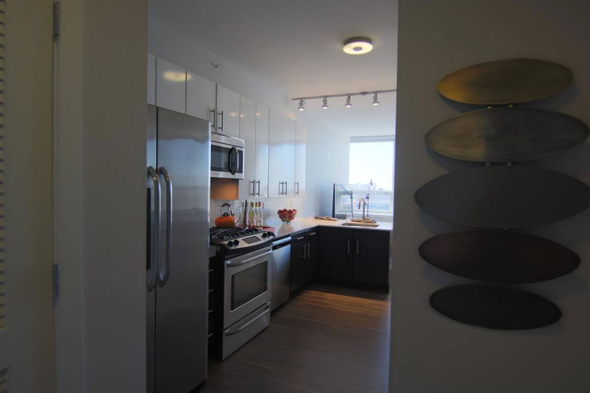 Apartment for rent at 886 W Adams St #709, Chicago, IL 60607
