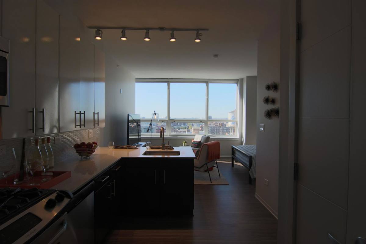 Apartment for rent at 886 W Adams St #709, Chicago, IL 60607