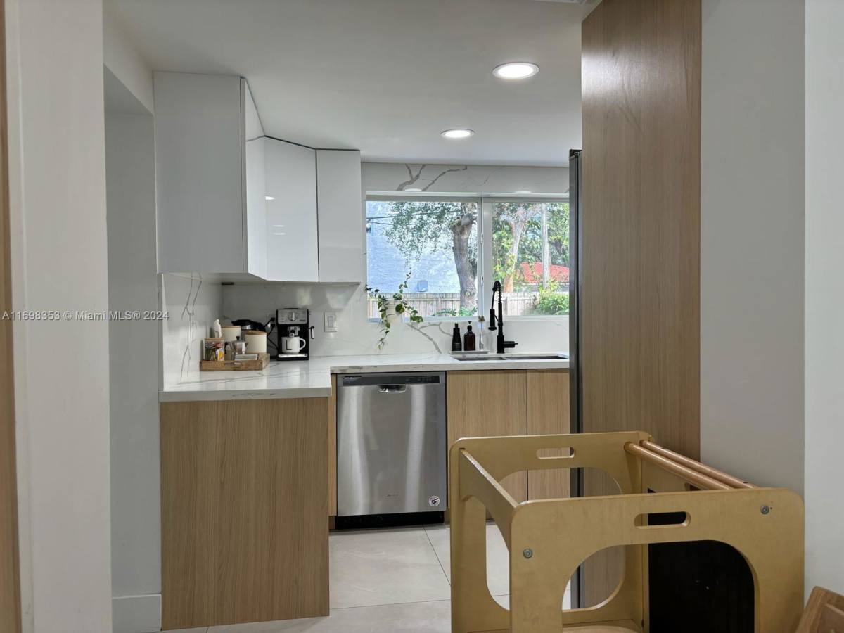 House for rent at 365 NE 87th St, Miami, FL 33138