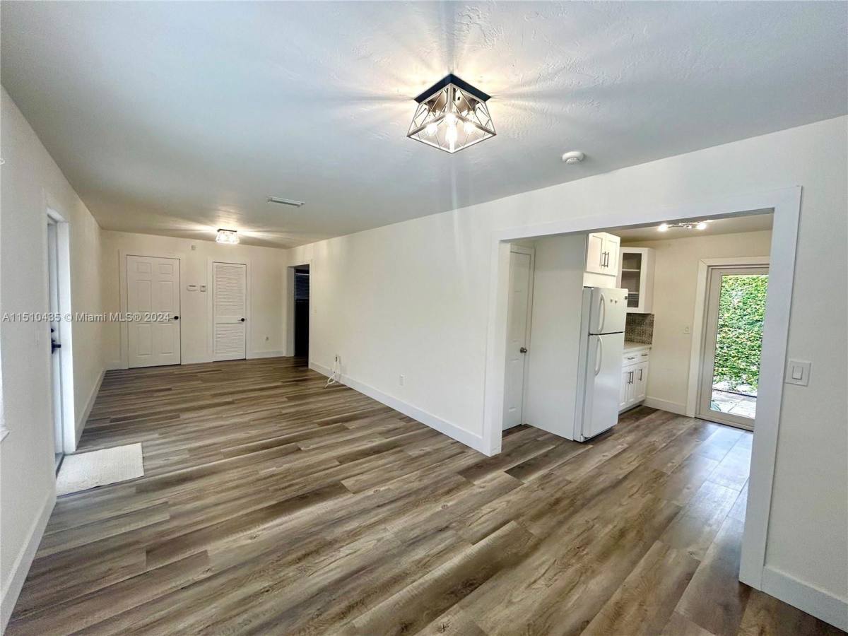 Apartment for rent at 171 NE 42nd St, Miami, FL 33137