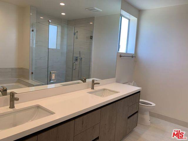 Townhouse for rent at 1721 Granville Ave #3, Los Angeles, CA 90025