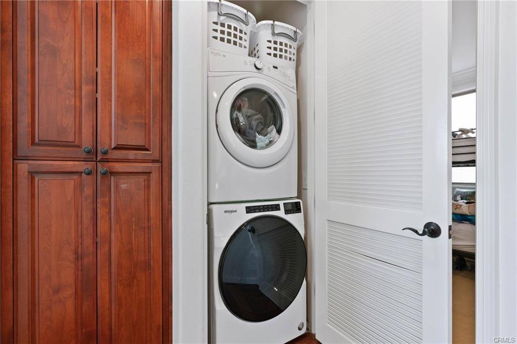 Townhouse for rent at 619 10th St, Hermosa Beach, CA 90254
