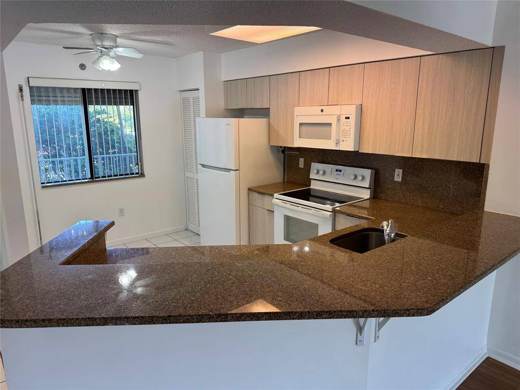 Condo for rent at 2334 S Cypress Bend Dr, Pompano Beach, FL 33069