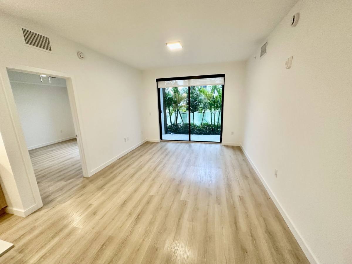 Apartment for rent at 540 NW 159th St, Miami, FL 33169