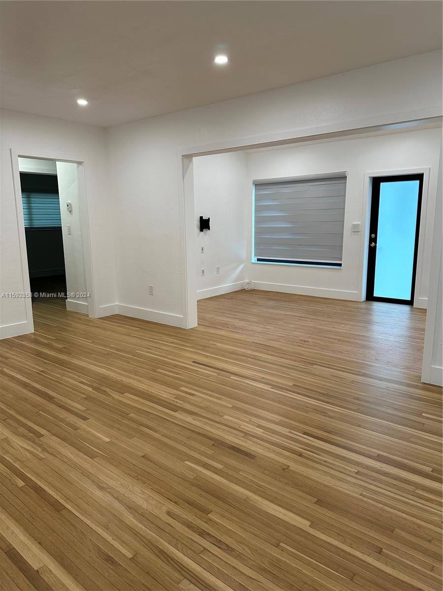 House for rent at 579 Hunting Lodge Dr, Miami, FL 33166