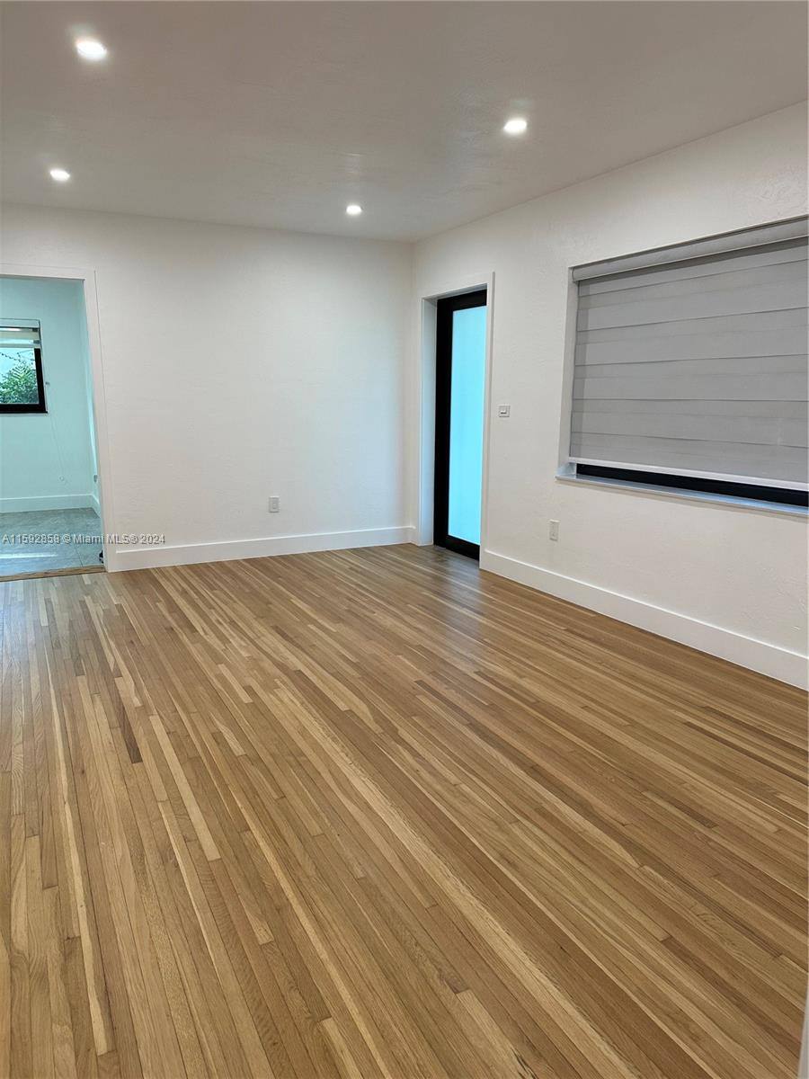 House for rent at 579 Hunting Lodge Dr, Miami, FL 33166