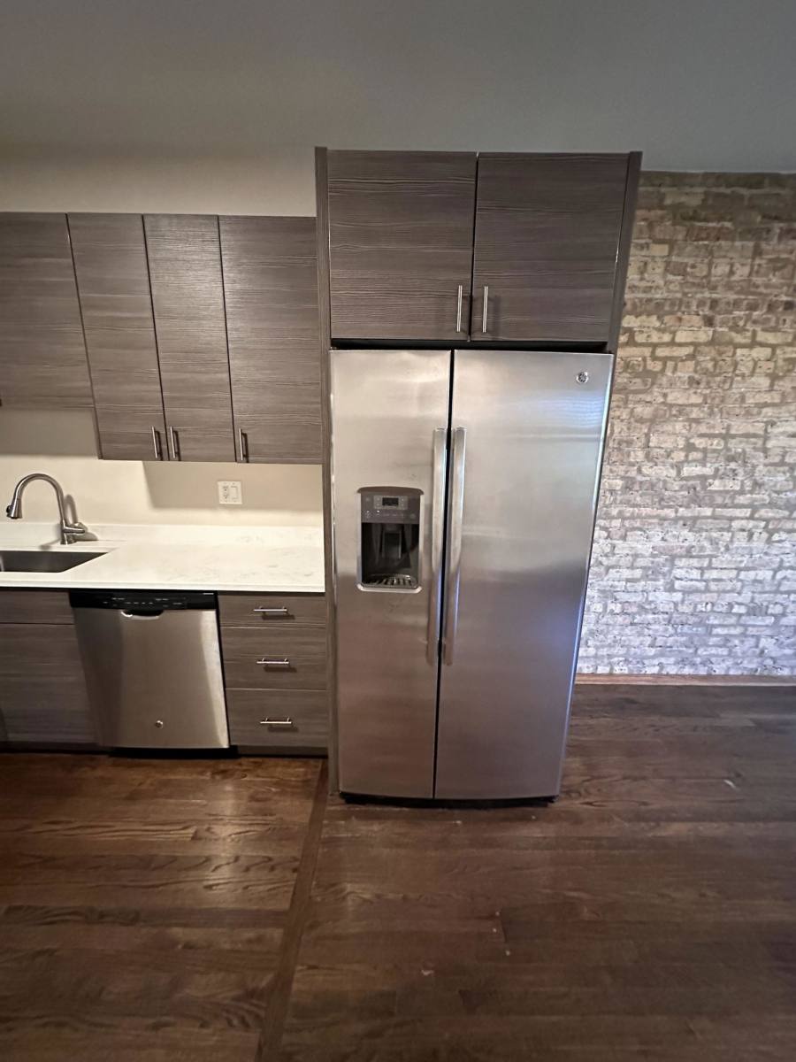 Apartment for rent at 2230 N Sawyer Ave, Chicago, IL 60647