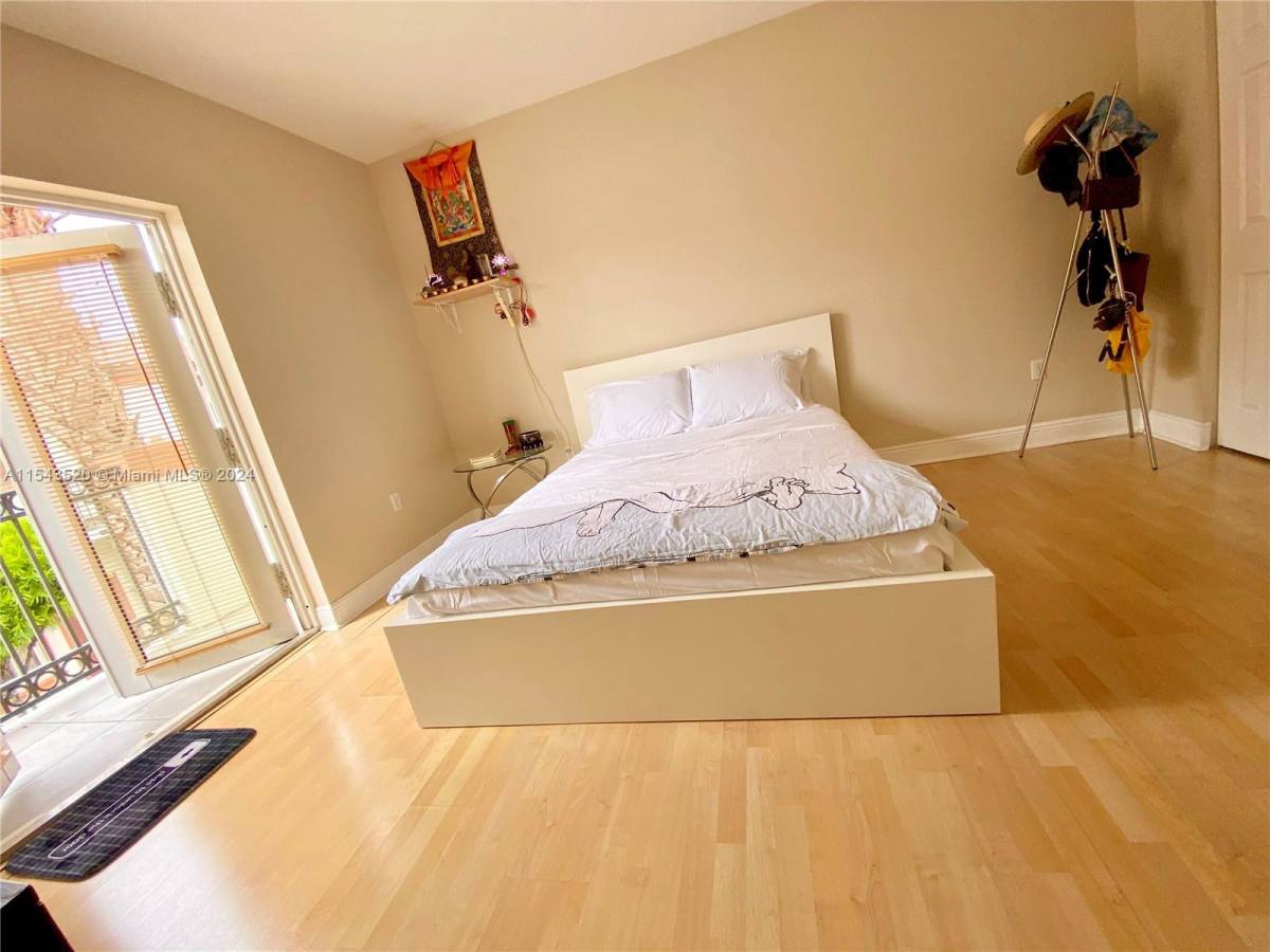 Townhouse for rent at 5984 SW 8th St, Miami, FL 33144