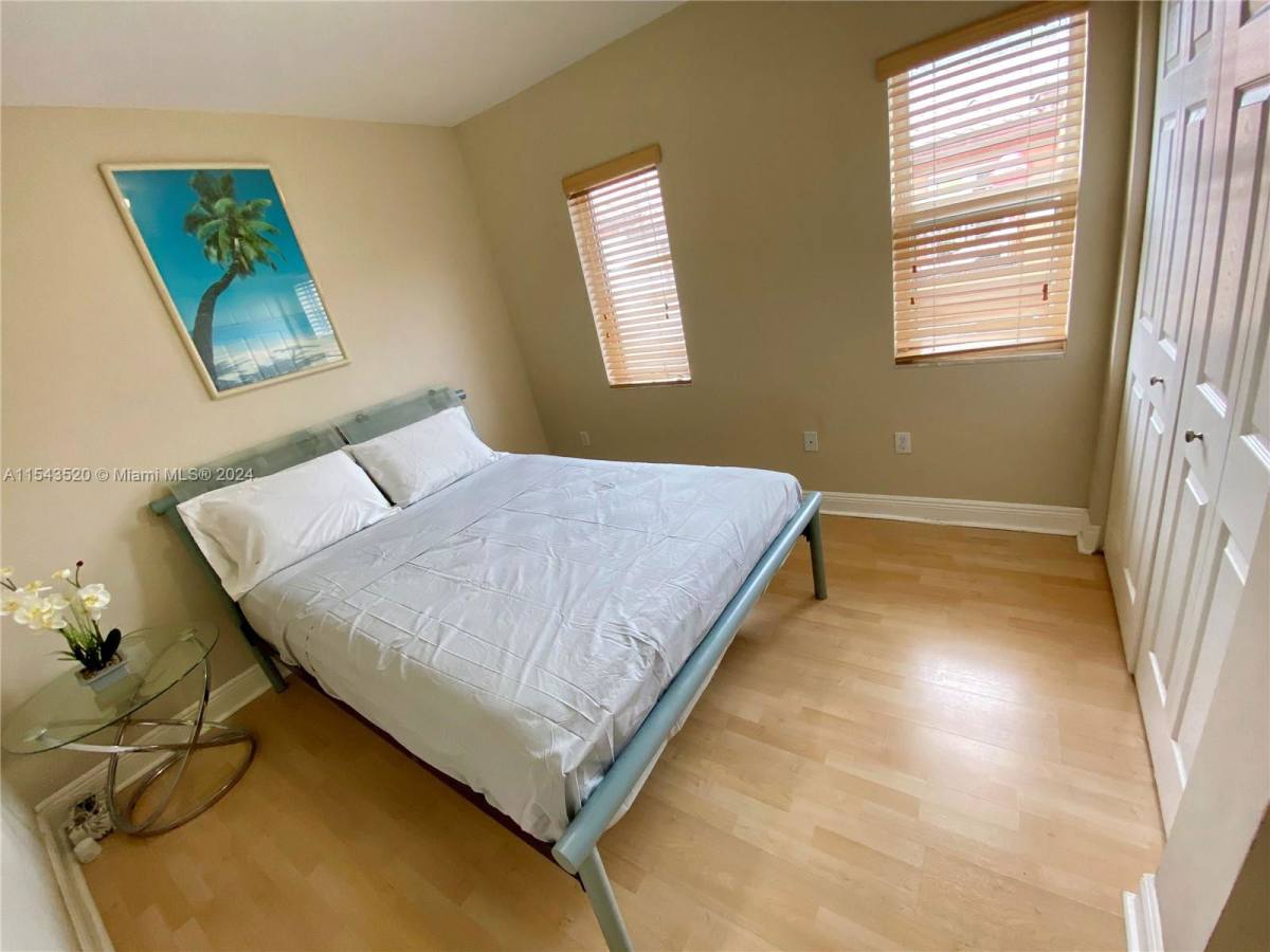 Townhouse for rent at 5984 SW 8th St, Miami, FL 33144